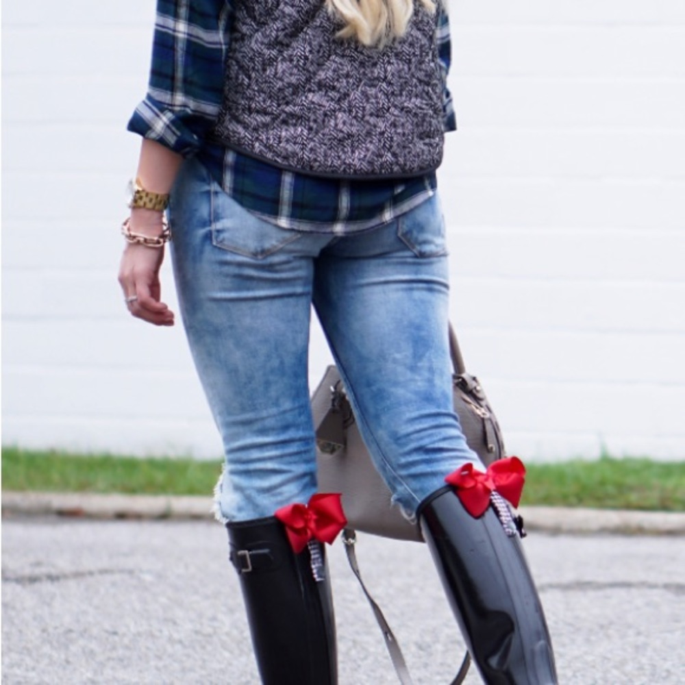 Poppy Boot Clips Red - Picture 4 of 4